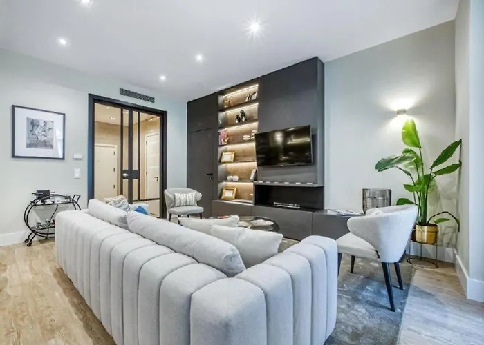 Stunning Near Avenue Liberdade Lisboa