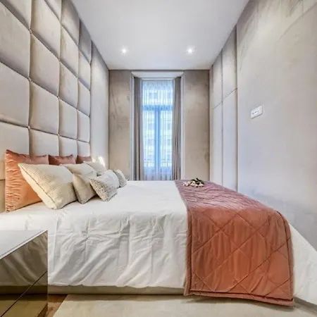 Stunning Near Avenue Liberdade Appartamento Lisbona