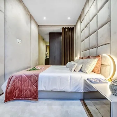 Stunning Near Avenue Liberdade Appartamento Lisbona
